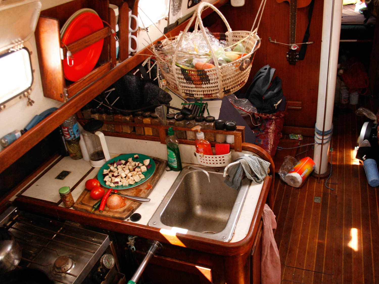 __opt__aboutcom__coeus__resources__content_migration__serious_eats__seriouseats.com__images__2015__06__20150615-cooking-on-a-boat-galley-setup-lauren-sloss-b645f77331bd4bc081b8248264a408b0 __opt__aboutcom__coeus__resources__content_migration__serious_eats__seriouseats.com__images__2015__06__20150615-cooking-on-a-boat-galley-setup-lauren-sloss-b645f77331bd4bc081b8248264a408b0